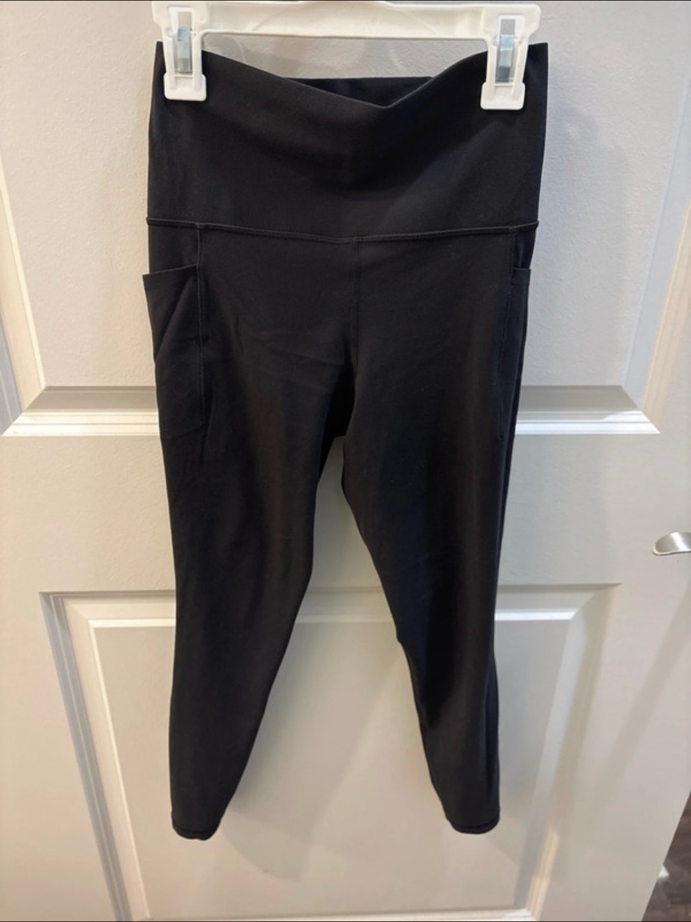 Athleta Salutation Stash 7/8 Tight – Black – Women’s XS